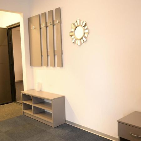 Luana Airport Apartments #4 Otopeni Ngoại thất bức ảnh