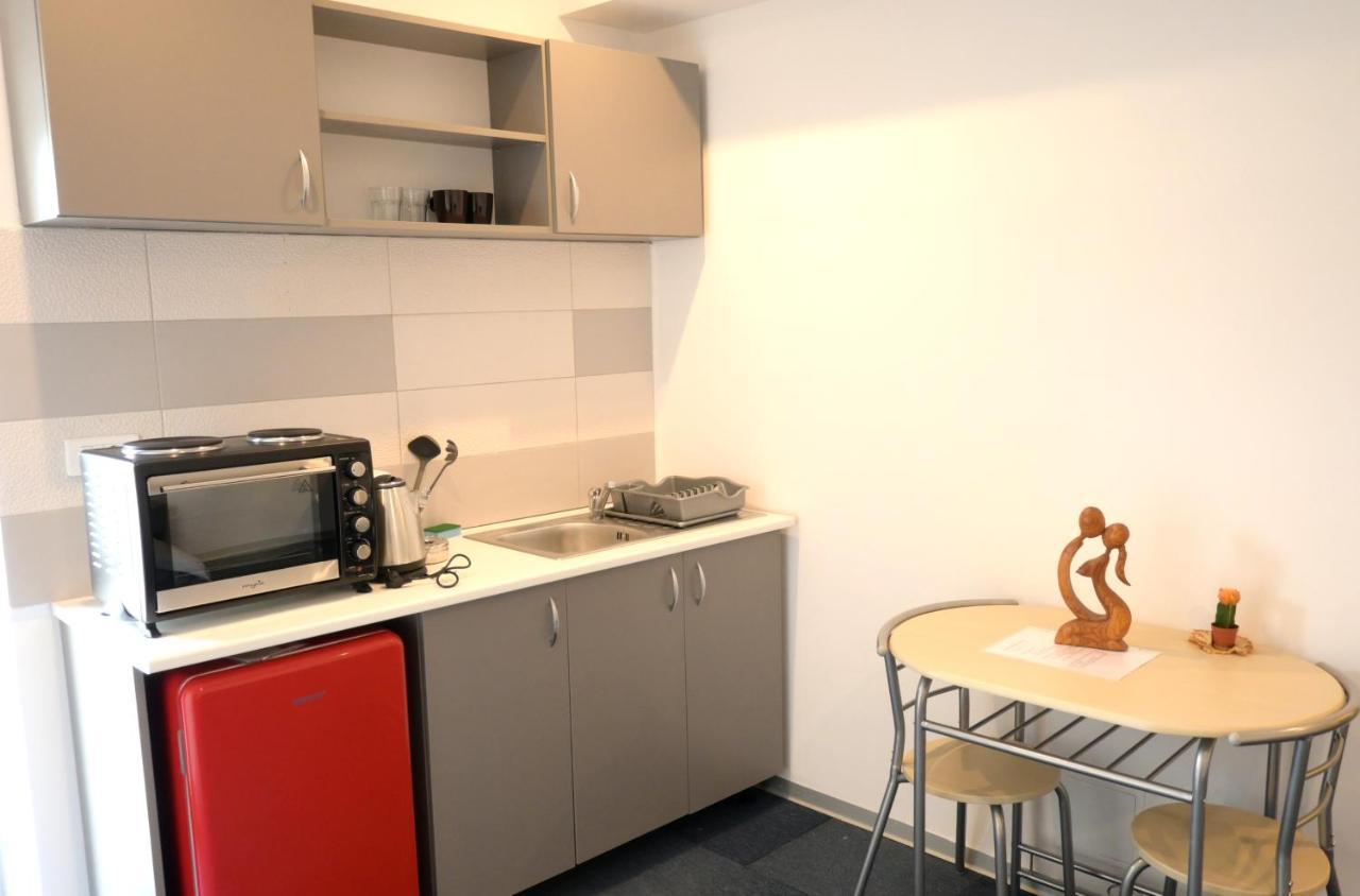 Luana Airport Apartments #4 Otopeni Ngoại thất bức ảnh
