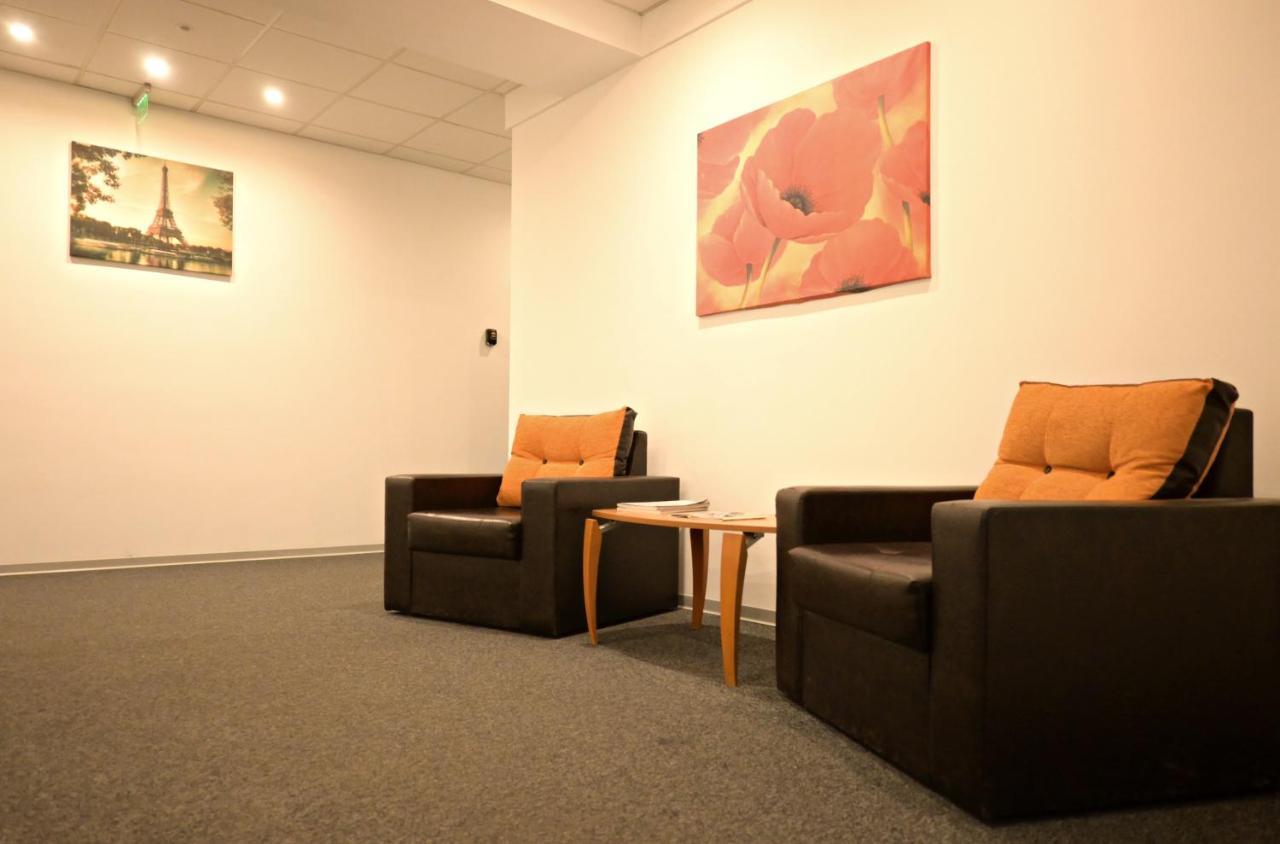 Luana Airport Apartments #4 Otopeni Ngoại thất bức ảnh